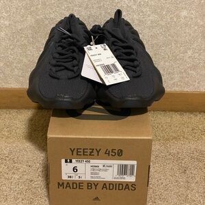 Men’s Yeezy 450 Black Athletic Shoes